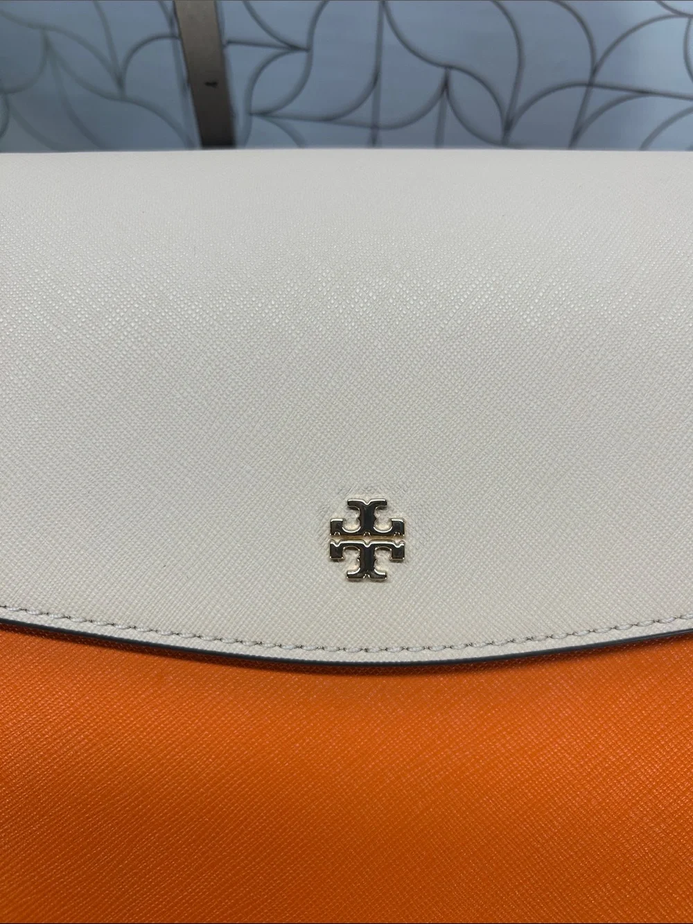 5312 NWOT Tory Burch Emerson Envelope convertible Shoulder Bag 415312